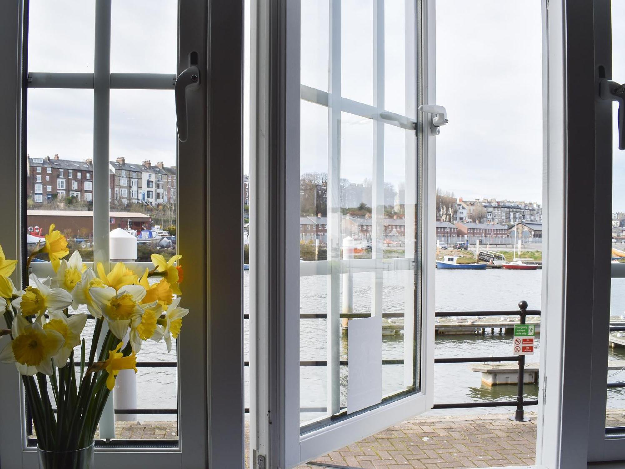 Bankside Villa Whitby Exterior photo